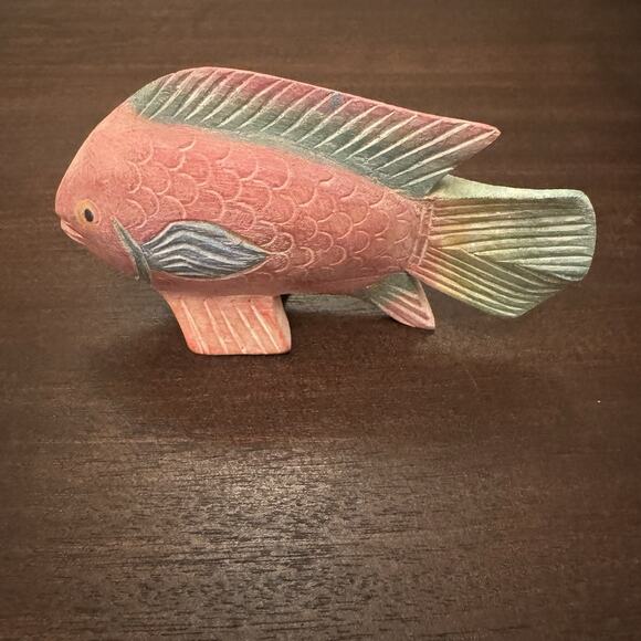 Two Vtg Hand Carved Wooden Tropical Fish Painted Coastal Decor Beach Chic - Picture 9 of 15